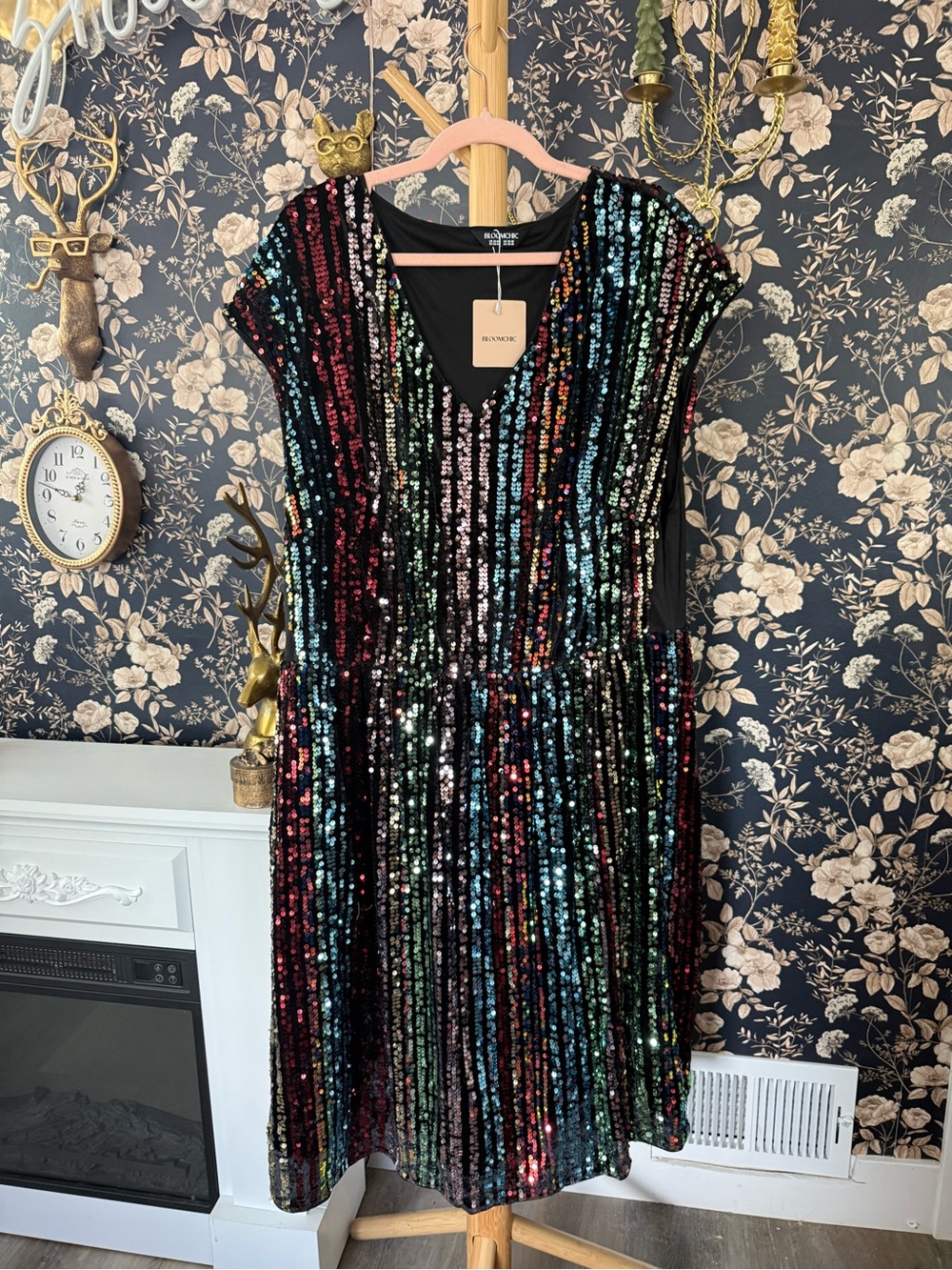 BloomChic Black Multi-Sequin V-Neck Midi Dress